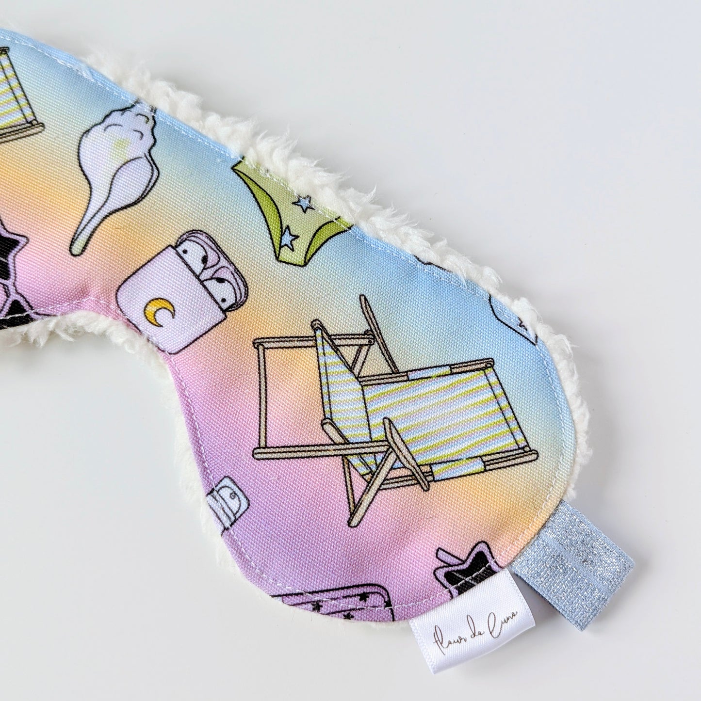 Masque de lune : Alien at the beach