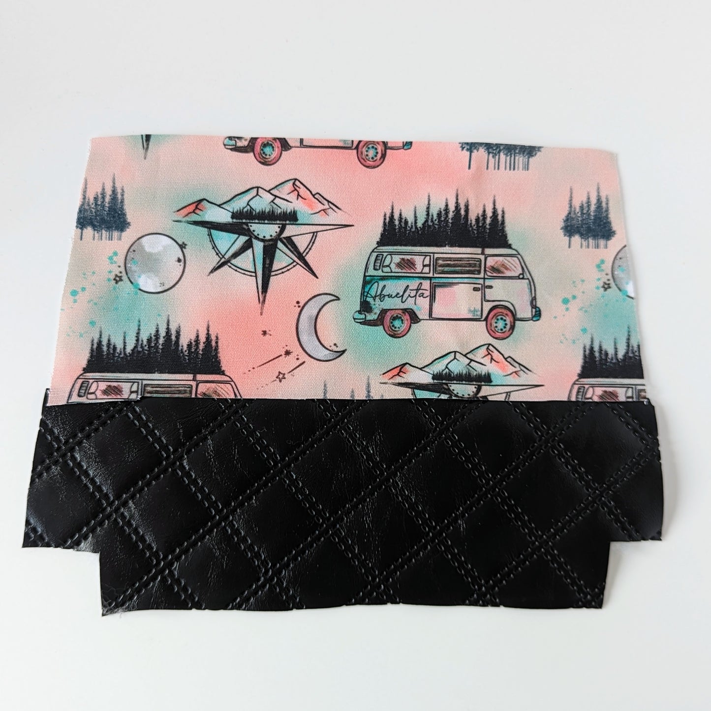 Coffre à crayons 2.0 : Camping Abuelita