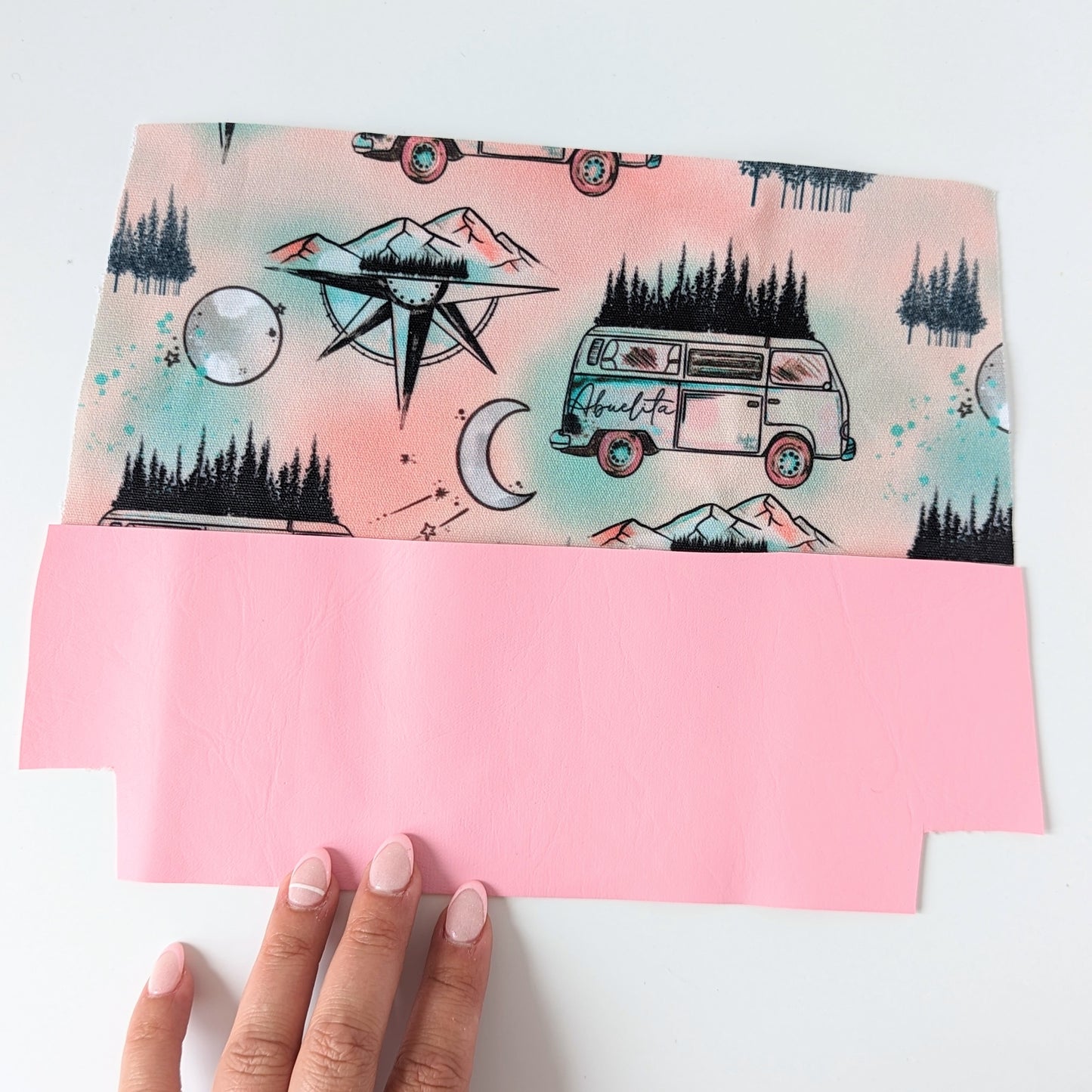 Coffre à crayons 2.0 : Camping Abuelita