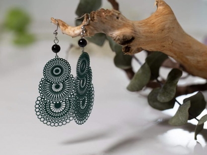 Boucles d'oreilles : Gisèle Émeraude